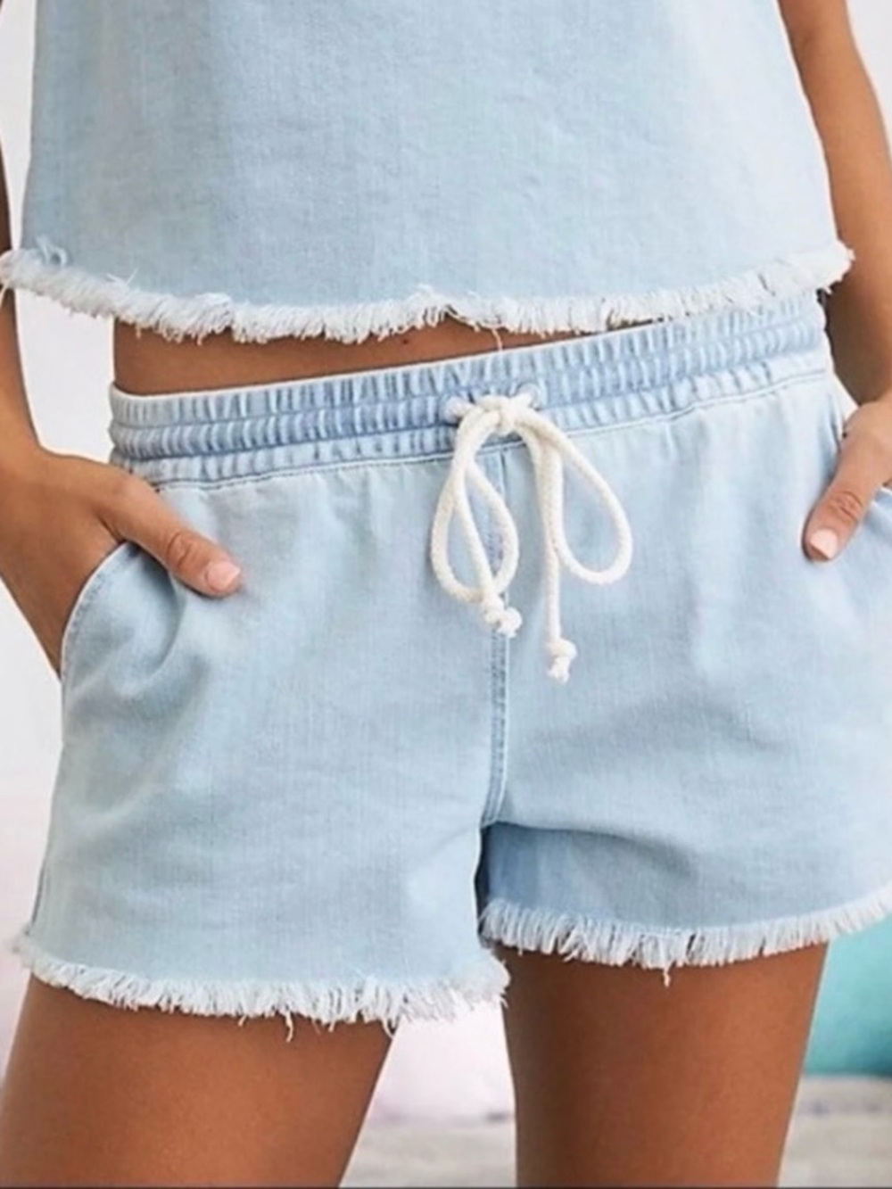 aerie chambray Blue Drawstring Frayed-Hem denim shorts/ beach
